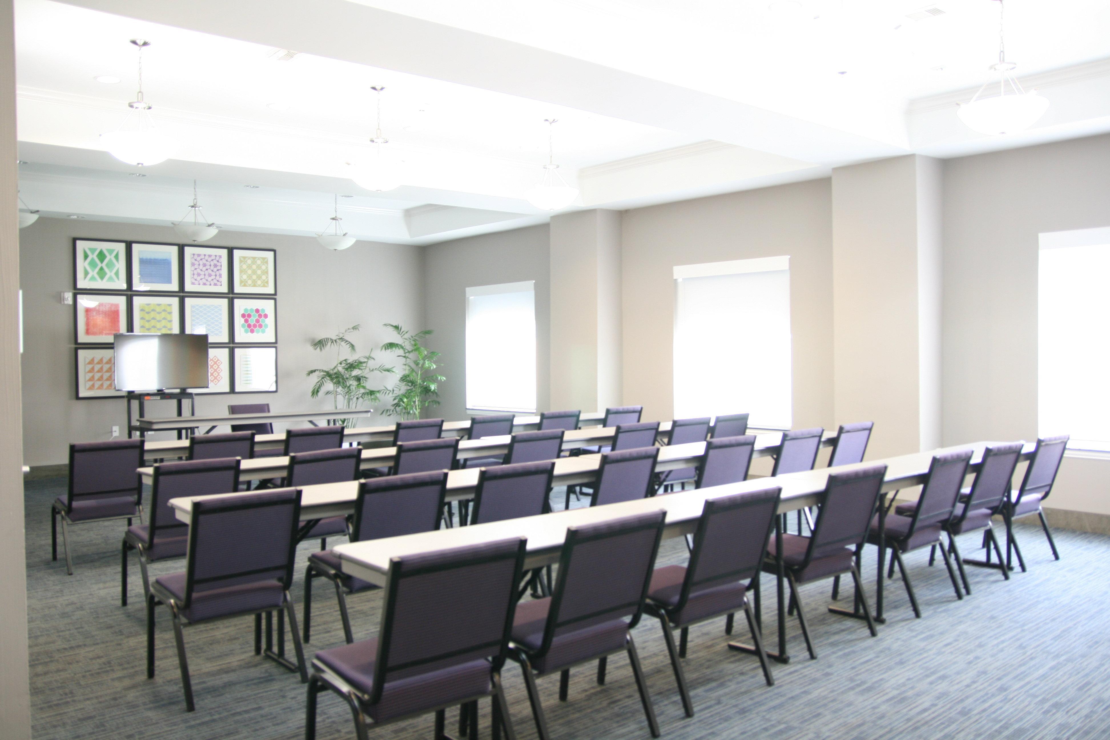 Holiday Inn Express Hotel & Suites Clute-Lake Jackson By Ihg Exterior photo